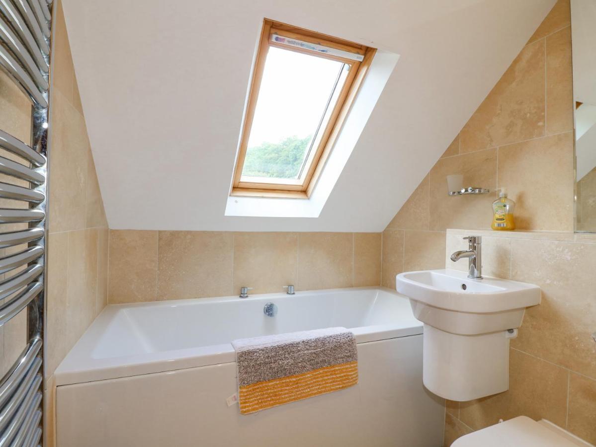 The Lillies Villa Great Rowsley Exterior photo